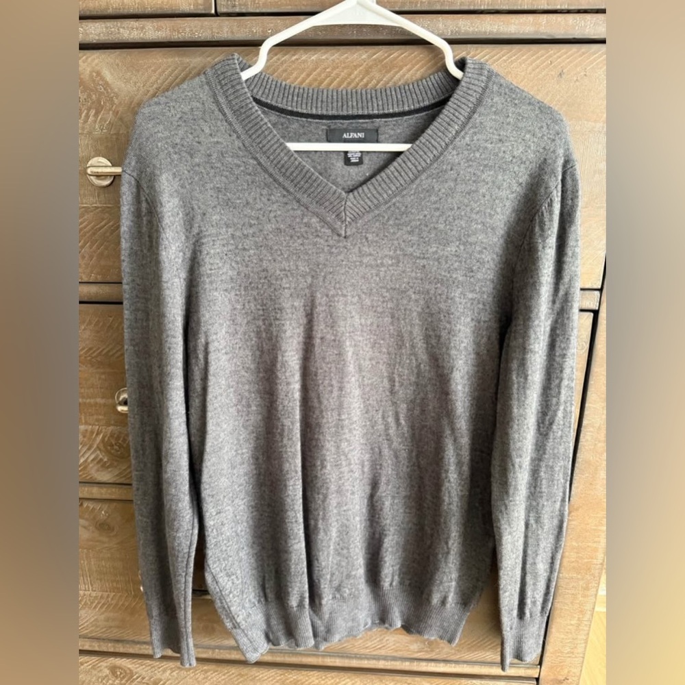 Alfani Men's Gray Merino Wool V-Neck Sweater